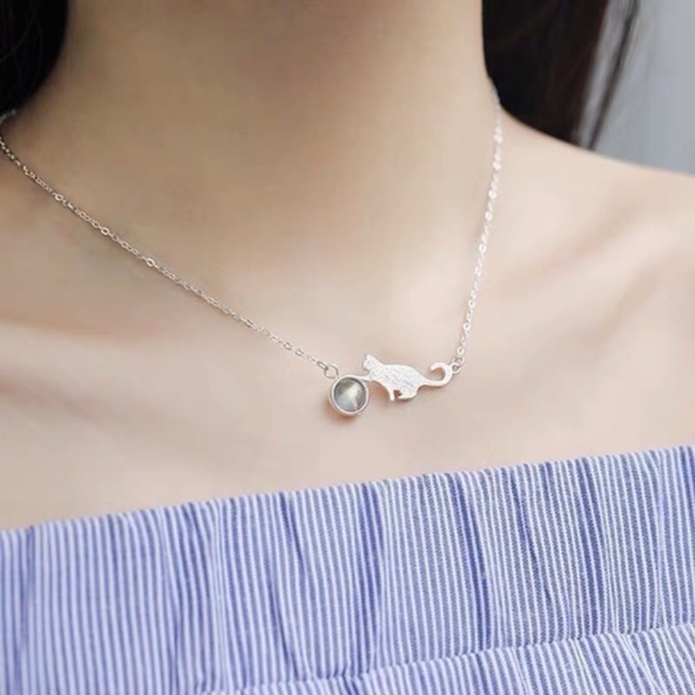 Sterling Silver cat 🐈 & Fire Labradorite Necklace